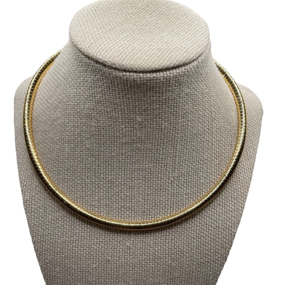 Vintage Gold Tone Women’s Necklace | Choker | Snake Chain - Picture 3 of 8